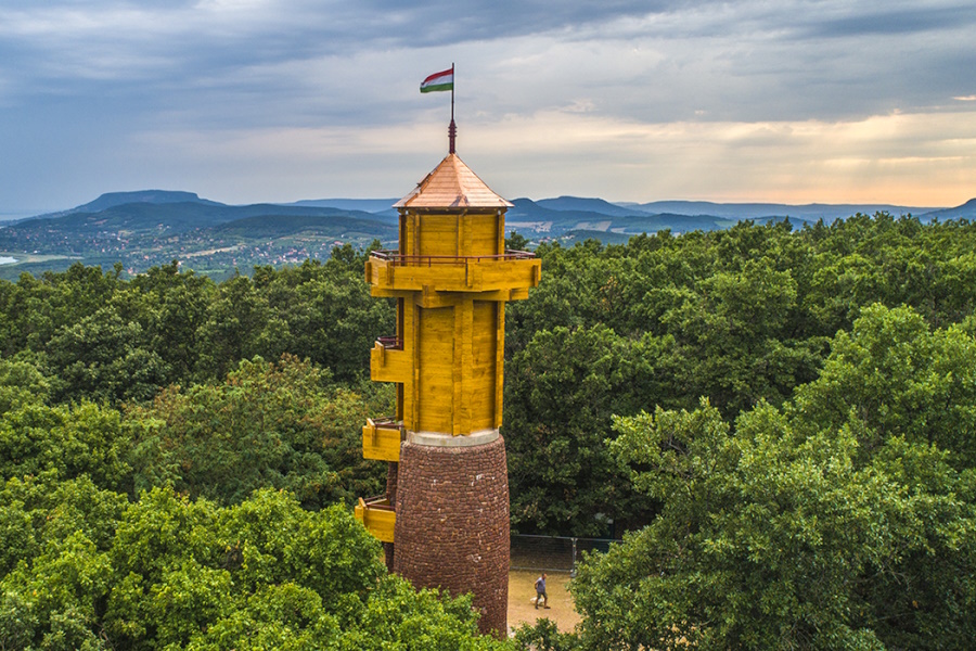 Fülöp-hegyi kilátó, Révfülöp